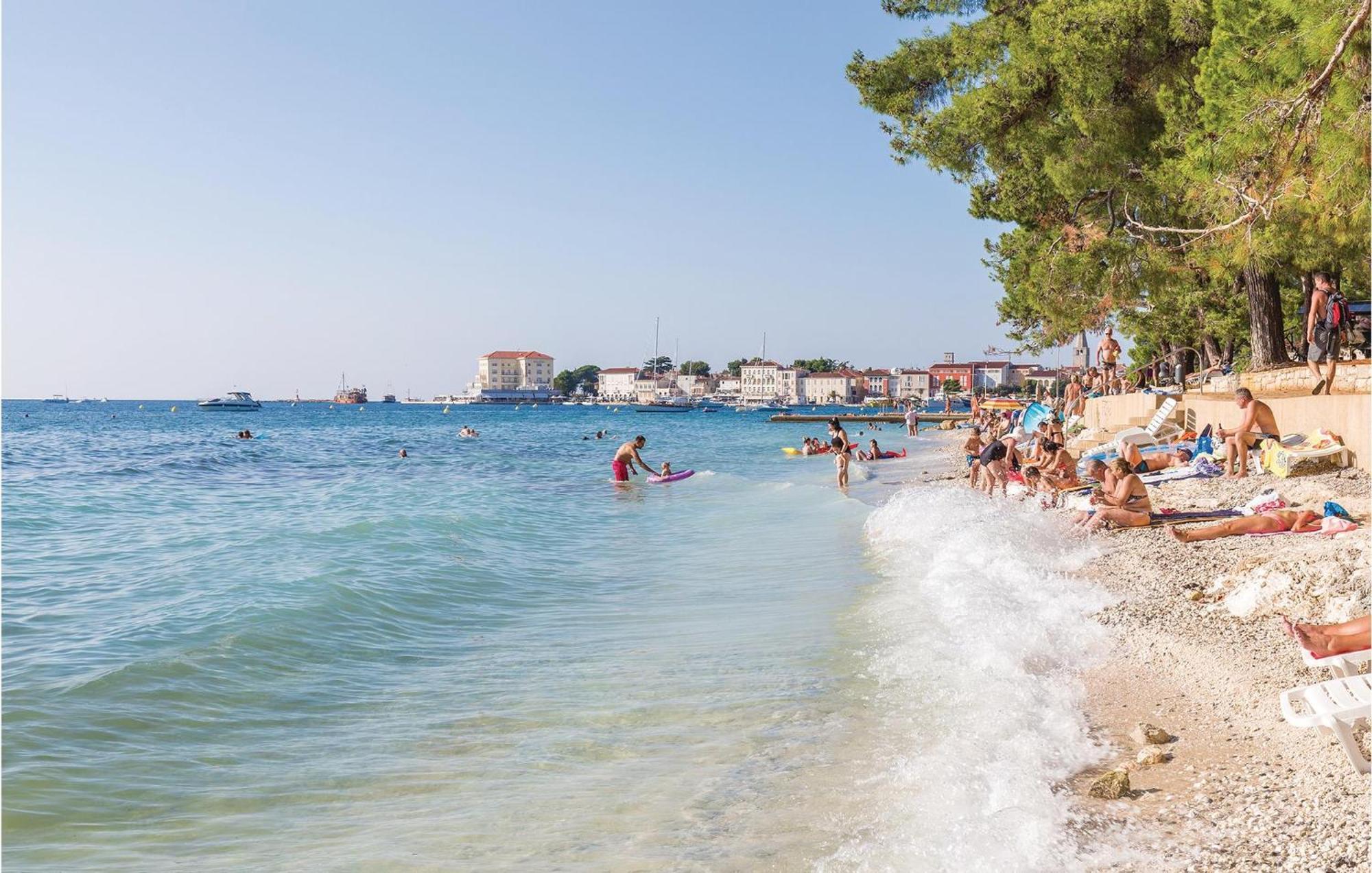 Amazing Apartment In Porec With Wifi ภายนอก รูปภาพ